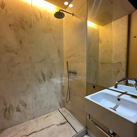 Nearby Timeout * Lisboa